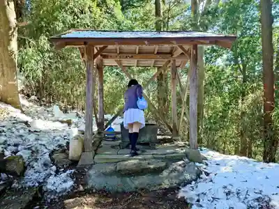 羽黒神社の手水舎
