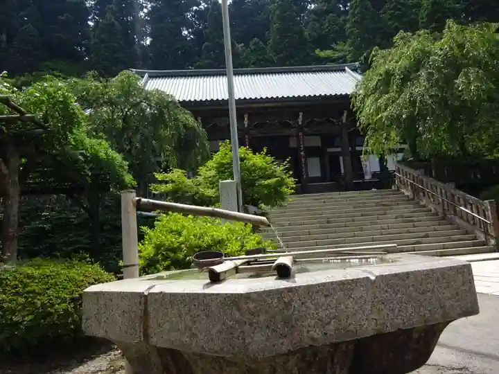 最乗寺(道了尊)の手水舎
