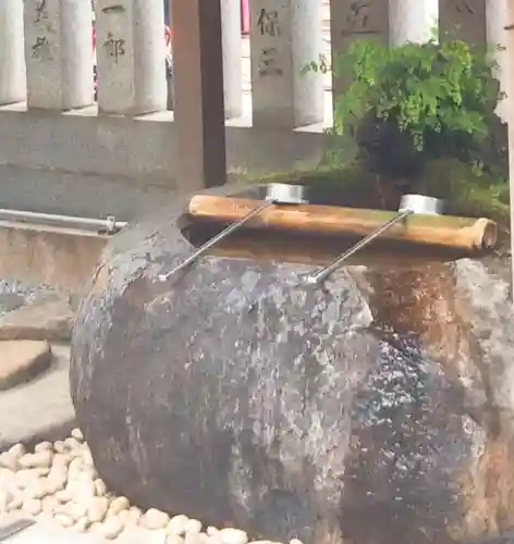 元三島神社の手水舎