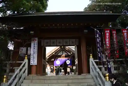 東京大神宮の山門・神門