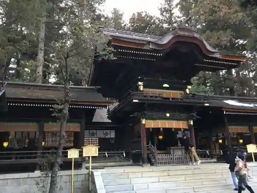 諏訪大社下社秋宮の本殿・本堂