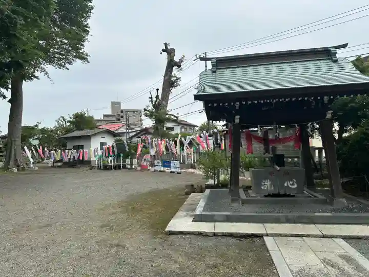 有鹿神社の{uncategorized: "未分類", other: "その他", undefined: "問題あり", building: "その他建物", grave: "お墓", sacred_gate: "鳥居", guardian: "狛犬", statue: "像", buddha: "仏像", history: "歴史", nature: "自然", garden: "庭園", animal: "動物", pagoda: "塔", temizu: "手水舎", mountain_gate: "山門・神門", sanctuary: "本殿・本堂", subordinate: "末社・摂社", art: "芸術", scenery: "景色", jizo: "地蔵", ema: "絵馬", goshuin: "御朱印", omikuji: "おみくじ", items: "授与品その他", amulet: "お守り", goshuincho: "御朱印帳", eats: "食事", festival: "お祭り", votive_dance: "神楽", shichigosan: "七五三参", wedding: "結婚式", experience: "体験その他", initially: "初詣", around: "周辺", anti_infection: "感染症対策"}
