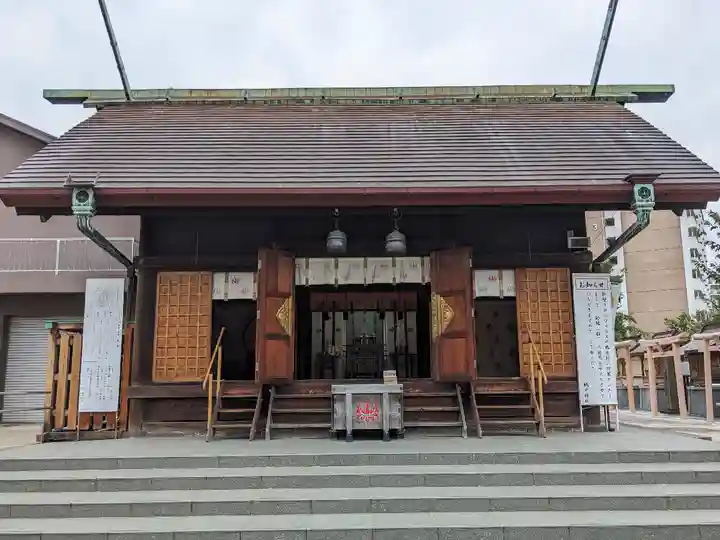 鶴見神社の本殿・本堂