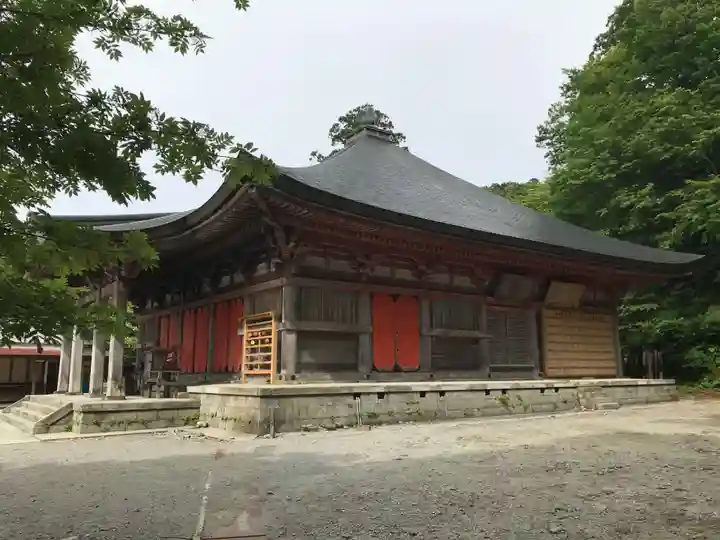大山寺の本殿・本堂