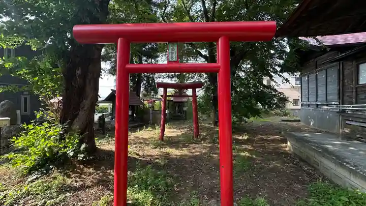 與次郎稲荷神社(山形県)