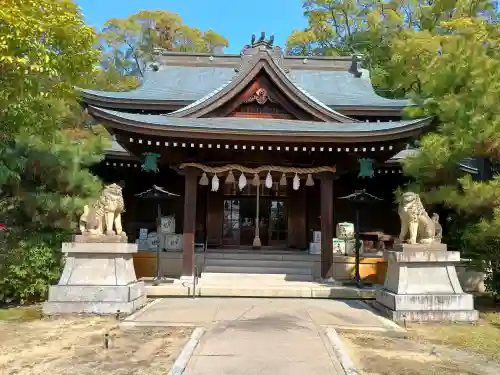 姫路神社の{uncategorized: "未分類", other: "その他", undefined: "問題あり", building: "その他建物", grave: "お墓", sacred_gate: "鳥居", guardian: "狛犬", statue: "像", buddha: "仏像", history: "歴史", nature: "自然", garden: "庭園", animal: "動物", pagoda: "塔", temizu: "手水舎", mountain_gate: "山門・神門", sanctuary: "本殿・本堂", subordinate: "末社・摂社", art: "芸術", scenery: "景色", jizo: "地蔵", ema: "絵馬", goshuin: "御朱印", omikuji: "おみくじ", items: "授与品その他", amulet: "お守り", goshuincho: "御朱印帳", eats: "食事", festival: "お祭り", votive_dance: "神楽", shichigosan: "七五三参", wedding: "結婚式", experience: "体験その他", initially: "初詣", around: "周辺", anti_infection: "感染症対策"}
