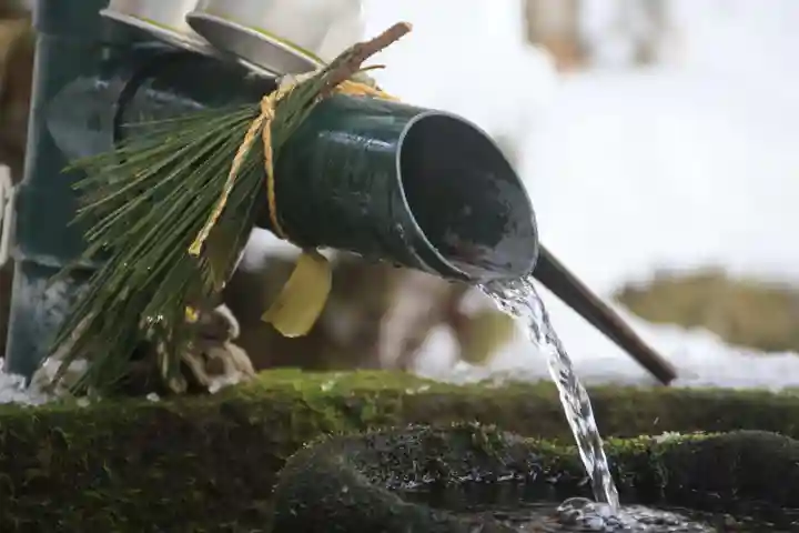 磐椅神社の手水舎