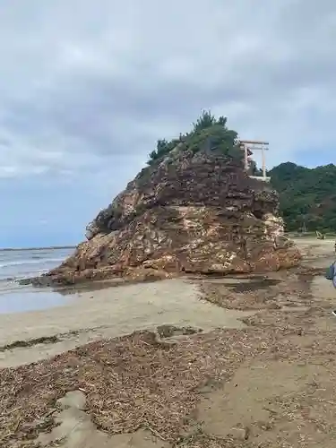 稲佐の浜　弁天島(島根県)