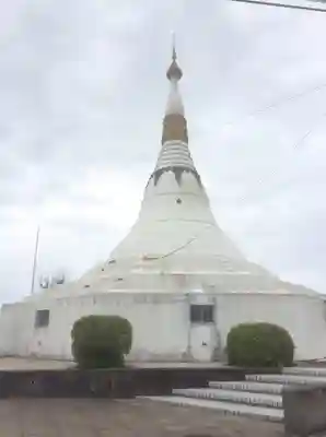 パゴダ平和記念塔のその他建物