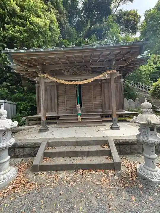 貴船神社の{uncategorized: "未分類", other: "その他", undefined: "問題あり", building: "その他建物", grave: "お墓", sacred_gate: "鳥居", guardian: "狛犬", statue: "像", buddha: "仏像", history: "歴史", nature: "自然", garden: "庭園", animal: "動物", pagoda: "塔", temizu: "手水舎", mountain_gate: "山門・神門", sanctuary: "本殿・本堂", subordinate: "末社・摂社", art: "芸術", scenery: "景色", jizo: "地蔵", ema: "絵馬", goshuin: "御朱印", omikuji: "おみくじ", items: "授与品その他", amulet: "お守り", goshuincho: "御朱印帳", eats: "食事", festival: "お祭り", votive_dance: "神楽", shichigosan: "七五三参", wedding: "結婚式", experience: "体験その他", initially: "初詣", around: "周辺", anti_infection: "感染症対策"}
