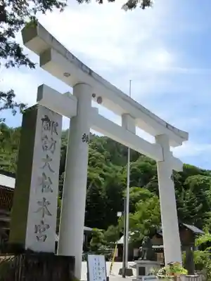 諏訪大社の鳥居