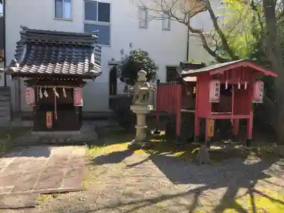 石坐神社の末社・摂社