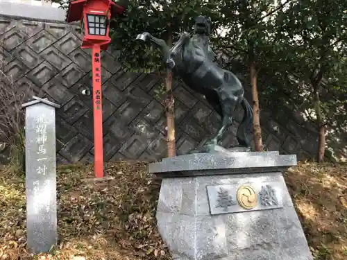 男山八幡宮の狛犬