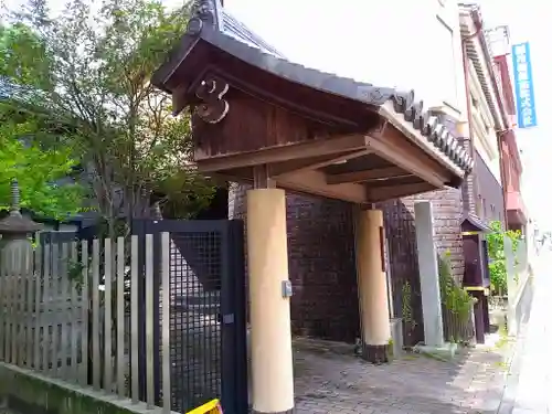 慈教寺の山門・神門