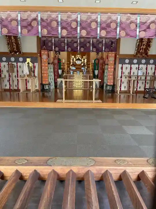 城岡神社の{uncategorized: "未分類", other: "その他", undefined: "問題あり", building: "その他建物", grave: "お墓", sacred_gate: "鳥居", guardian: "狛犬", statue: "像", buddha: "仏像", history: "歴史", nature: "自然", garden: "庭園", animal: "動物", pagoda: "塔", temizu: "手水舎", mountain_gate: "山門・神門", sanctuary: "本殿・本堂", subordinate: "末社・摂社", art: "芸術", scenery: "景色", jizo: "地蔵", ema: "絵馬", goshuin: "御朱印", omikuji: "おみくじ", items: "授与品その他", amulet: "お守り", goshuincho: "御朱印帳", eats: "食事", festival: "お祭り", votive_dance: "神楽", shichigosan: "七五三参", wedding: "結婚式", experience: "体験その他", initially: "初詣", around: "周辺", anti_infection: "感染症対策"}