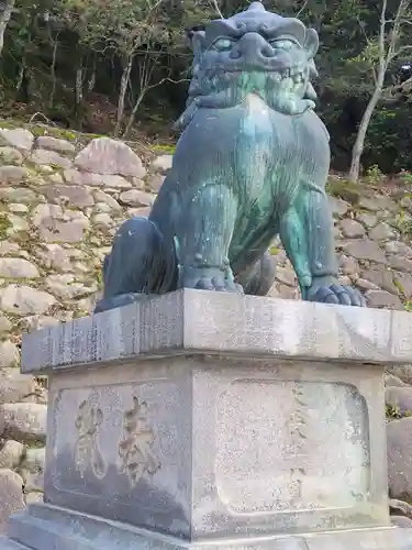 厳島神社の狛犬