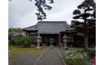 薬王寺の本殿・本堂