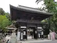 日牟禮八幡宮の山門・神門