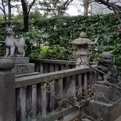 繁榮稲荷神社の狛犬