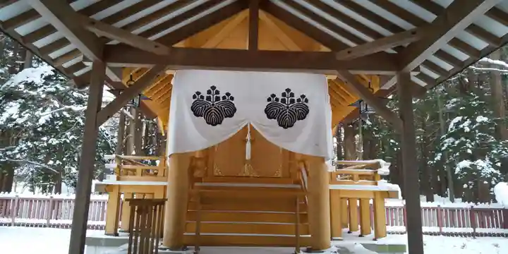 開拓神社の本殿・本堂