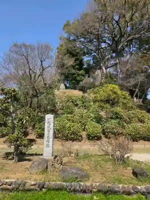 冨士浅間神社の{uncategorized: "未分類", other: "その他", undefined: "問題あり", building: "その他建物", grave: "お墓", sacred_gate: "鳥居", guardian: "狛犬", statue: "像", buddha: "仏像", history: "歴史", nature: "自然", garden: "庭園", animal: "動物", pagoda: "塔", temizu: "手水舎", mountain_gate: "山門・神門", sanctuary: "本殿・本堂", subordinate: "末社・摂社", art: "芸術", scenery: "景色", jizo: "地蔵", ema: "絵馬", goshuin: "御朱印", omikuji: "おみくじ", items: "授与品その他", amulet: "お守り", goshuincho: "御朱印帳", eats: "食事", festival: "お祭り", votive_dance: "神楽", shichigosan: "七五三参", wedding: "結婚式", experience: "体験その他", initially: "初詣", around: "周辺", anti_infection: "感染症対策"}