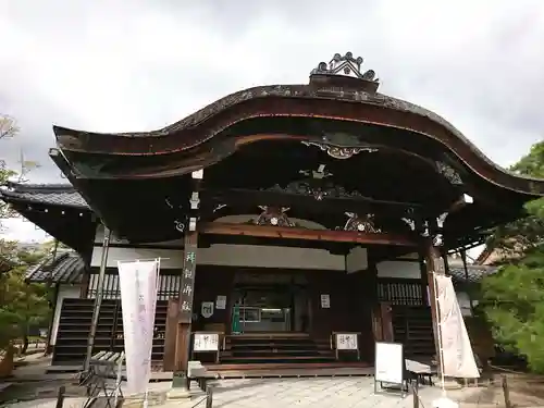 仁和寺の本殿・本堂