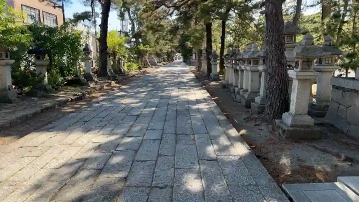 長浜八幡宮の{uncategorized: "未分類", other: "その他", undefined: "問題あり", building: "その他建物", grave: "お墓", sacred_gate: "鳥居", guardian: "狛犬", statue: "像", buddha: "仏像", history: "歴史", nature: "自然", garden: "庭園", animal: "動物", pagoda: "塔", temizu: "手水舎", mountain_gate: "山門・神門", sanctuary: "本殿・本堂", subordinate: "末社・摂社", art: "芸術", scenery: "景色", jizo: "地蔵", ema: "絵馬", goshuin: "御朱印", omikuji: "おみくじ", items: "授与品その他", amulet: "お守り", goshuincho: "御朱印帳", eats: "食事", festival: "お祭り", votive_dance: "神楽", shichigosan: "七五三参", wedding: "結婚式", experience: "体験その他", initially: "初詣", around: "周辺", anti_infection: "感染症対策"}