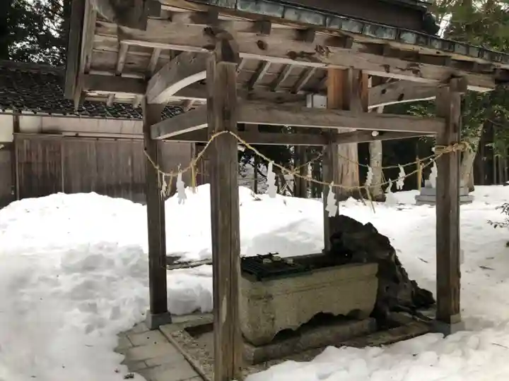 與志漏神社の手水舎