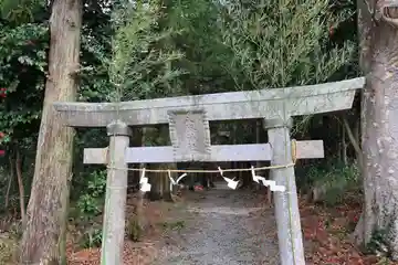 八幡神社の鳥居