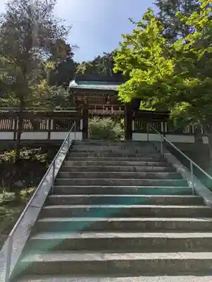 月読神社（松尾大社摂社）の山門・神門