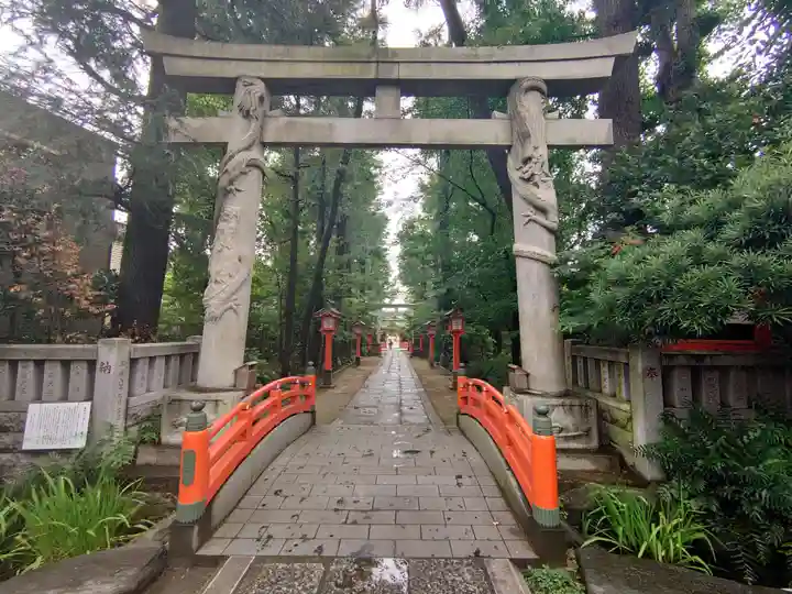 馬橋稲荷神社の鳥居