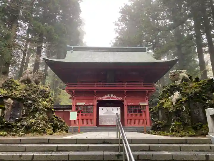 富士山東口本宮 冨士浅間神社の山門・神門