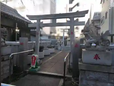 荻窪白山神社の{uncategorized: "未分類", other: "その他", undefined: "問題あり", building: "その他建物", grave: "お墓", sacred_gate: "鳥居", guardian: "狛犬", statue: "像", buddha: "仏像", history: "歴史", nature: "自然", garden: "庭園", animal: "動物", pagoda: "塔", temizu: "手水舎", mountain_gate: "山門・神門", sanctuary: "本殿・本堂", subordinate: "末社・摂社", art: "芸術", scenery: "景色", jizo: "地蔵", ema: "絵馬", goshuin: "御朱印", omikuji: "おみくじ", items: "授与品その他", amulet: "お守り", goshuincho: "御朱印帳", eats: "食事", festival: "お祭り", votive_dance: "神楽", shichigosan: "七五三参", wedding: "結婚式", experience: "体験その他", initially: "初詣", around: "周辺", anti_infection: "感染症対策"}