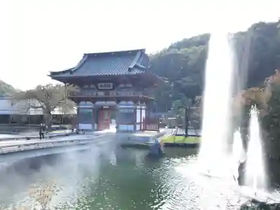 勝尾寺の山門・神門