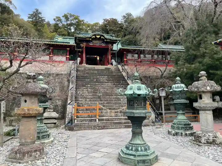 久能山東照宮の{uncategorized: "未分類", other: "その他", undefined: "問題あり", building: "その他建物", grave: "お墓", sacred_gate: "鳥居", guardian: "狛犬", statue: "像", buddha: "仏像", history: "歴史", nature: "自然", garden: "庭園", animal: "動物", pagoda: "塔", temizu: "手水舎", mountain_gate: "山門・神門", sanctuary: "本殿・本堂", subordinate: "末社・摂社", art: "芸術", scenery: "景色", jizo: "地蔵", ema: "絵馬", goshuin: "御朱印", omikuji: "おみくじ", items: "授与品その他", amulet: "お守り", goshuincho: "御朱印帳", eats: "食事", festival: "お祭り", votive_dance: "神楽", shichigosan: "七五三参", wedding: "結婚式", experience: "体験その他", initially: "初詣", around: "周辺", anti_infection: "感染症対策"}
