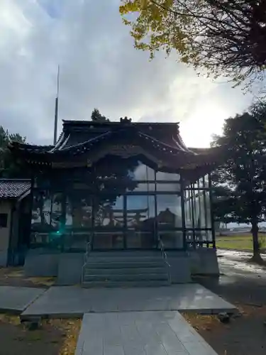 明治八幡神社の本殿