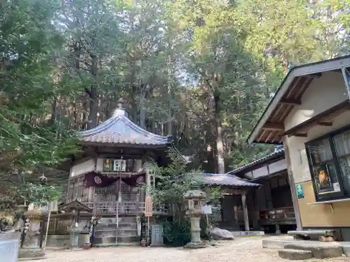 尾高山 観音堂(三重県)