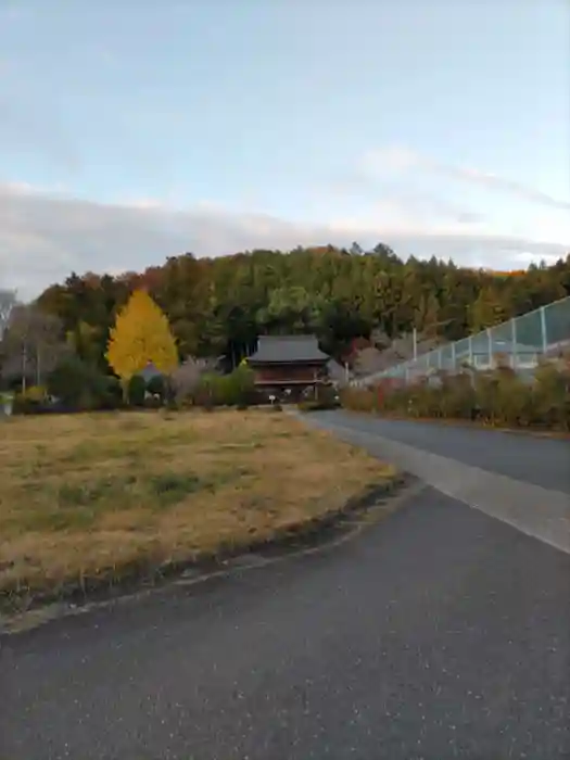 長光寺の山門