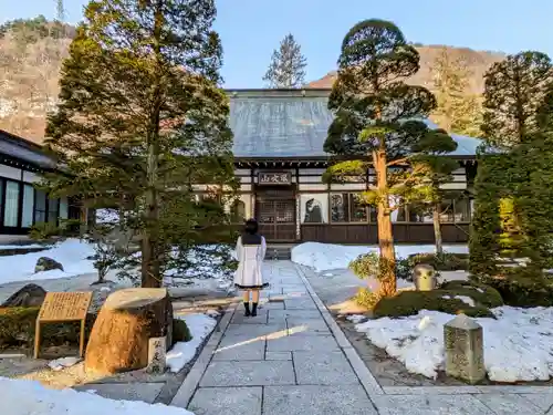 龍雲寺の本殿