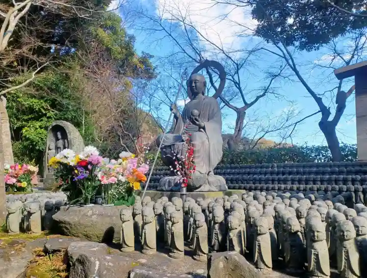長谷寺の{uncategorized: "未分類", other: "その他", undefined: "問題あり", building: "その他建物", grave: "お墓", sacred_gate: "鳥居", guardian: "狛犬", statue: "像", buddha: "仏像", history: "歴史", nature: "自然", garden: "庭園", animal: "動物", pagoda: "塔", temizu: "手水舎", mountain_gate: "山門・神門", sanctuary: "本殿・本堂", subordinate: "末社・摂社", art: "芸術", scenery: "景色", jizo: "地蔵", ema: "絵馬", goshuin: "御朱印", omikuji: "おみくじ", items: "授与品その他", amulet: "お守り", goshuincho: "御朱印帳", eats: "食事", festival: "お祭り", votive_dance: "神楽", shichigosan: "七五三参", wedding: "結婚式", experience: "体験その他", initially: "初詣", around: "周辺", anti_infection: "感染症対策"}