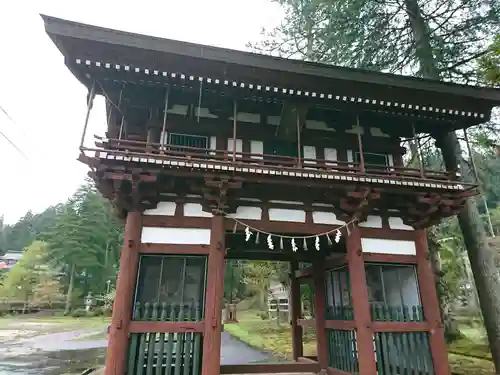 須波阿湏疑神社の山門・神門
