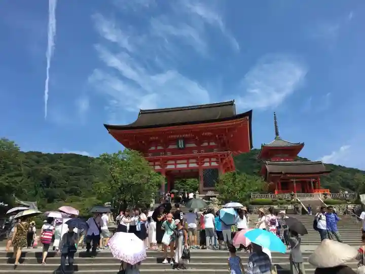 清水寺の山門・神門