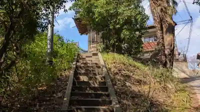 不動尊・子育地蔵尊の庭園