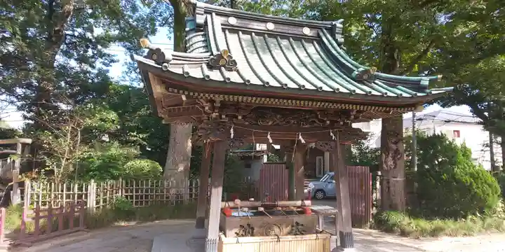 越ヶ谷久伊豆神社の手水舎