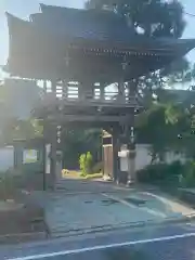 妙榮寺の山門