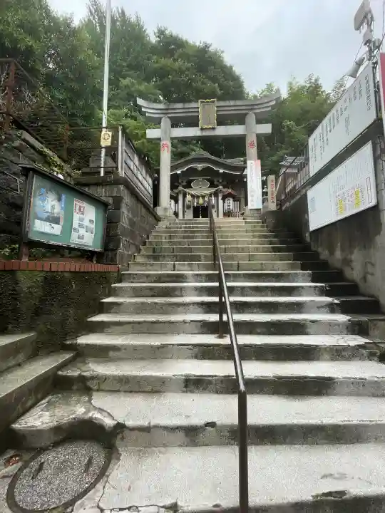 石川町諏訪神社(神奈川県)