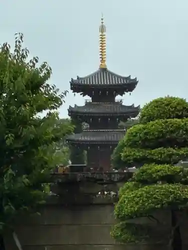 慶元寺の{uncategorized: "未分類", other: "その他", undefined: "問題あり", building: "その他建物", grave: "お墓", sacred_gate: "鳥居", guardian: "狛犬", statue: "像", buddha: "仏像", history: "歴史", nature: "自然", garden: "庭園", animal: "動物", pagoda: "塔", temizu: "手水舎", mountain_gate: "山門・神門", sanctuary: "本殿・本堂", subordinate: "末社・摂社", art: "芸術", scenery: "景色", jizo: "地蔵", ema: "絵馬", goshuin: "御朱印", omikuji: "おみくじ", items: "授与品その他", amulet: "お守り", goshuincho: "御朱印帳", eats: "食事", festival: "お祭り", votive_dance: "神楽", shichigosan: "七五三参", wedding: "結婚式", experience: "体験その他", initially: "初詣", around: "周辺", anti_infection: "感染症対策"}