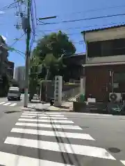 玉造稲荷神社の周辺