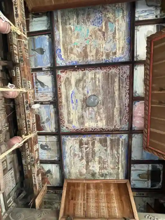 上野国一社八幡八幡宮の{uncategorized: "未分類", other: "その他", undefined: "問題あり", building: "その他建物", grave: "お墓", sacred_gate: "鳥居", guardian: "狛犬", statue: "像", buddha: "仏像", history: "歴史", nature: "自然", garden: "庭園", animal: "動物", pagoda: "塔", temizu: "手水舎", mountain_gate: "山門・神門", sanctuary: "本殿・本堂", subordinate: "末社・摂社", art: "芸術", scenery: "景色", jizo: "地蔵", ema: "絵馬", goshuin: "御朱印", omikuji: "おみくじ", items: "授与品その他", amulet: "お守り", goshuincho: "御朱印帳", eats: "食事", festival: "お祭り", votive_dance: "神楽", shichigosan: "七五三参", wedding: "結婚式", experience: "体験その他", initially: "初詣", around: "周辺", anti_infection: "感染症対策"}