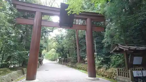 石上神宮の鳥居